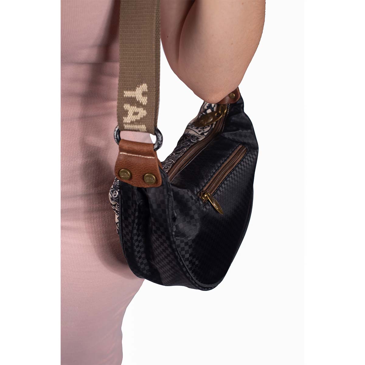 YAN SHUANG Peacock Shoulder Bag