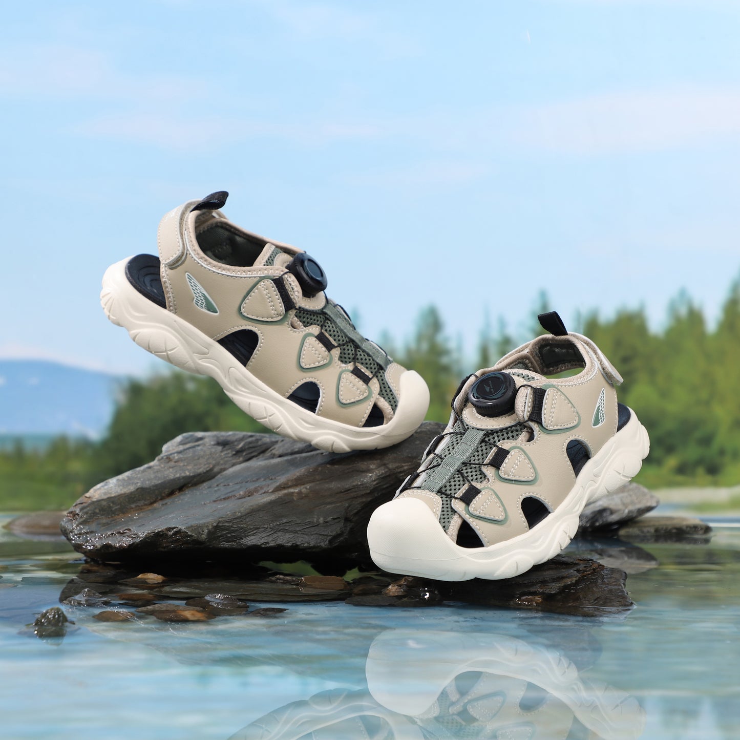 DR. KONG 010 GREY SANDALS
