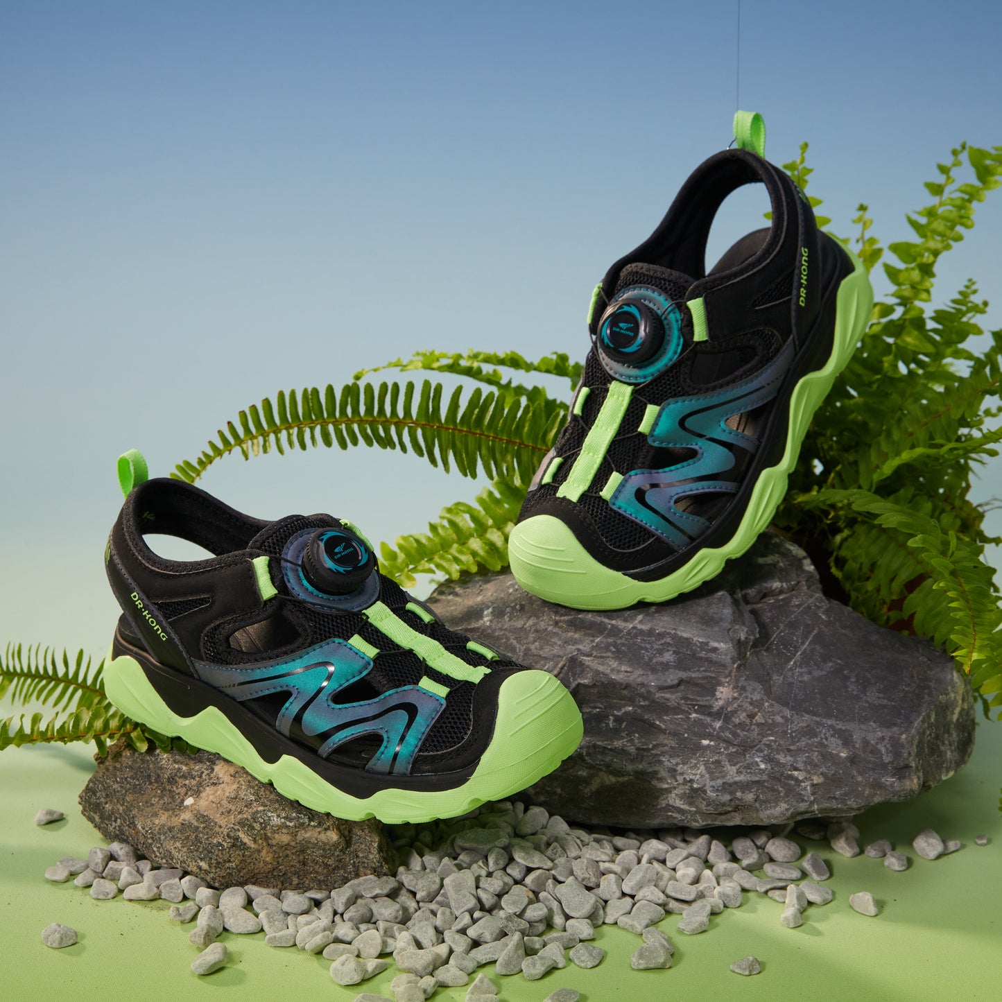 DR. KONG 921 BLACK GREEN BLUE SANDALS