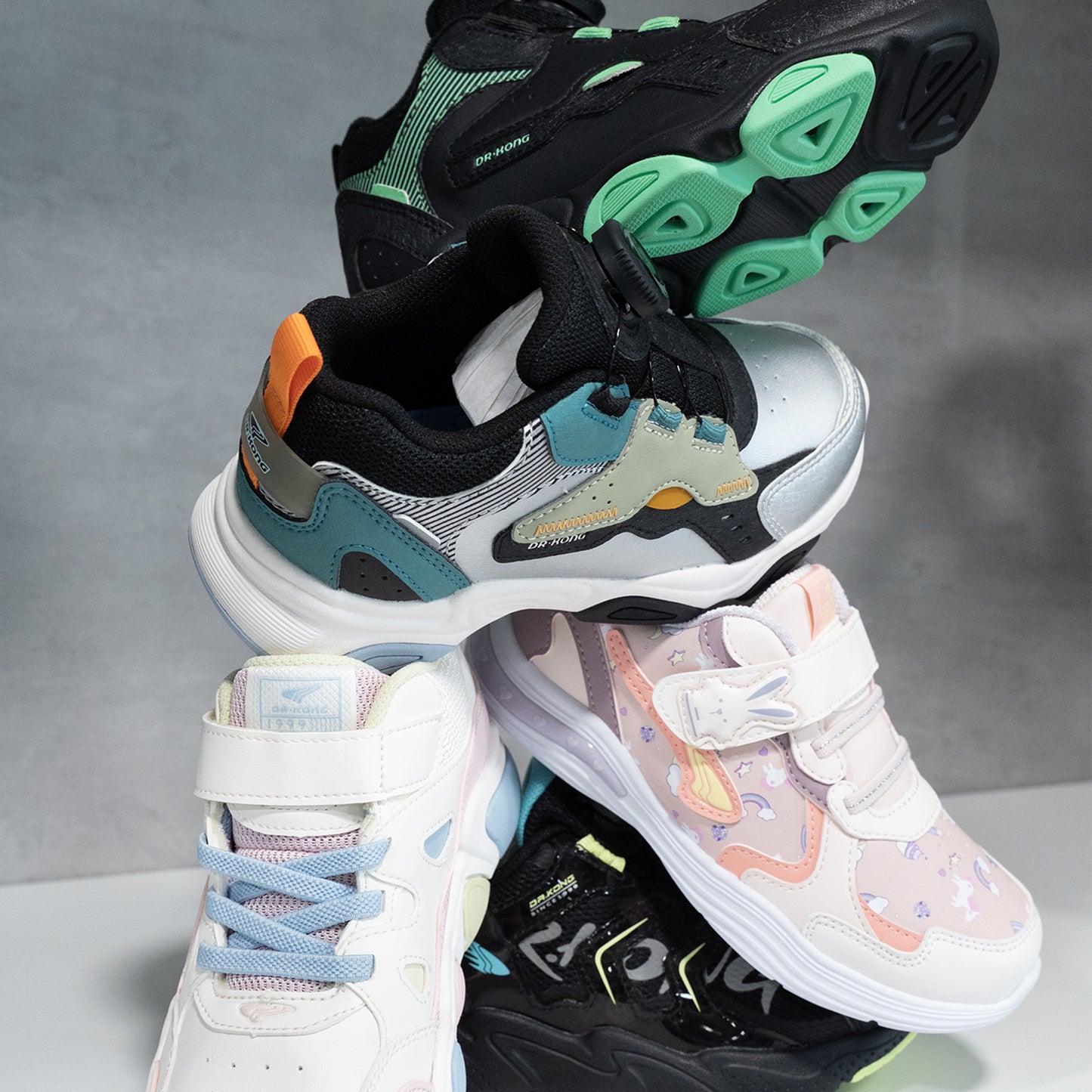 DR KONG 018 BLACK WHITE