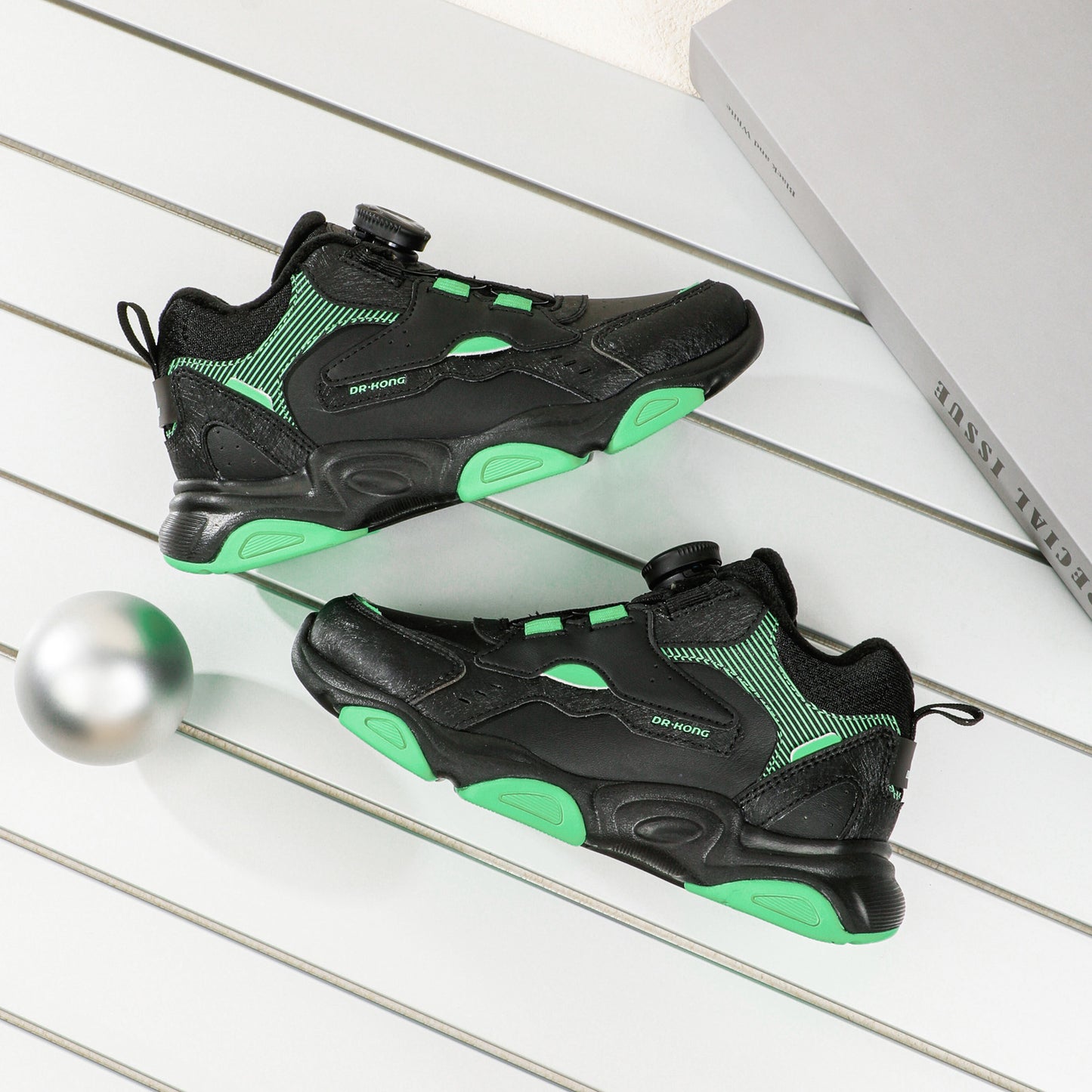 DR KONG 009A BLACK GREEN