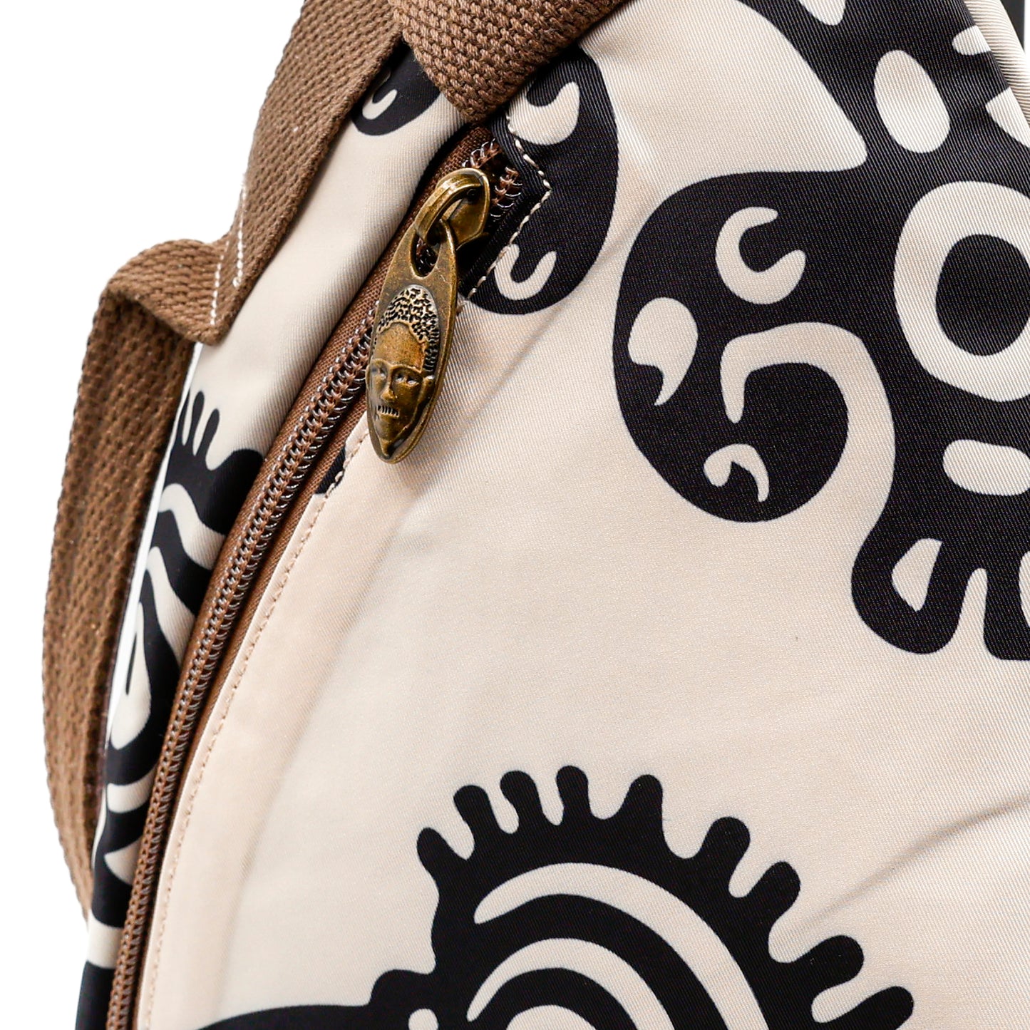 YAN SHUANG Urban Crossbody Bag Crow